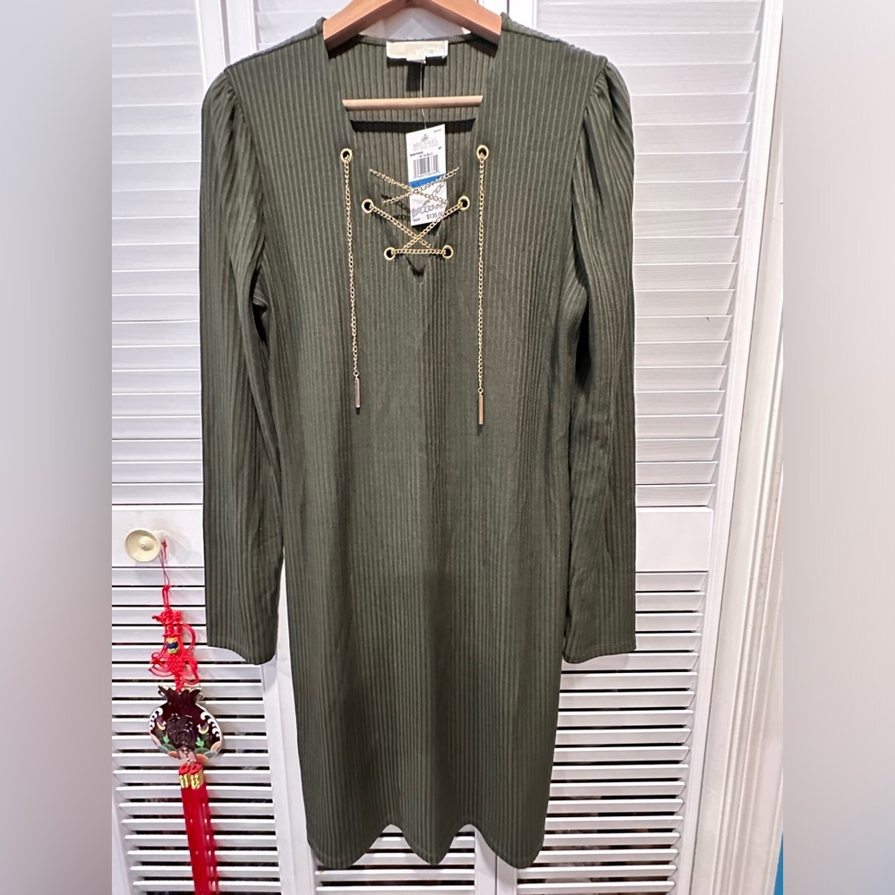 Michael Michael Kors, solid olive green, gold chain, front ribbed dress size XL